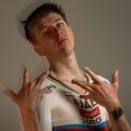 Herren UAE Team Emirates 2025 Pissei einteiler-Tadej Pogacar Radtrikot De Herren UAE Team Emirates 2025 Pissei einteiler-Tadej Pogacar Radtrikot De